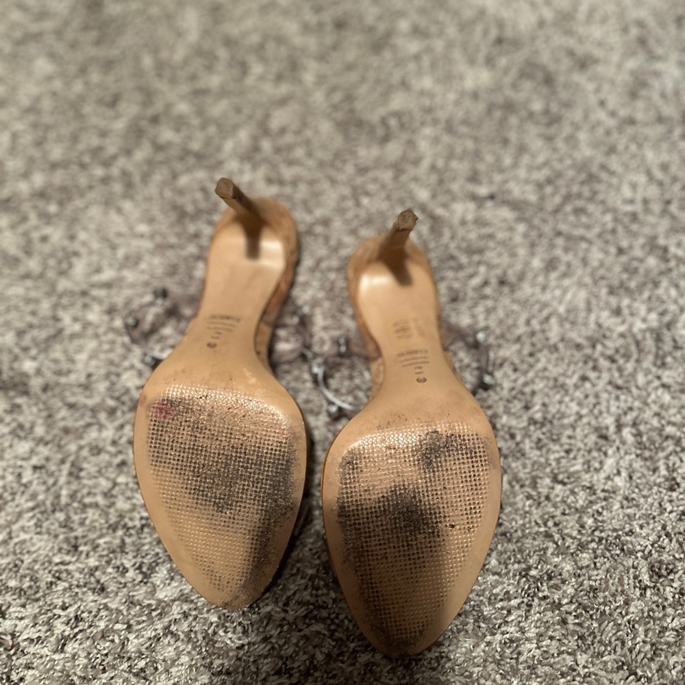 Heels - Picture 2 of 4